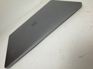 Macbook Pro de 13” A1989 solo Chásis y pantalla