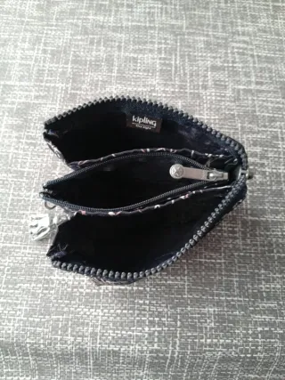 Monedero Kipling estampado, perfecto estado...14×9