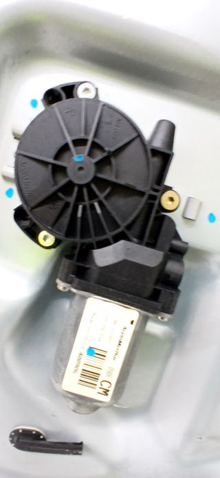 ELEVALUNAS DELANTERO DERECHO HYUNDAI SANTA FE (BM)