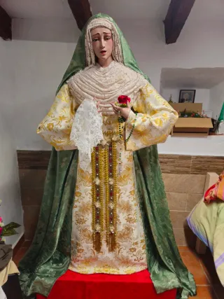 Virgen de vestir