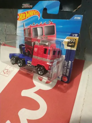 Hotwheels Optimus Prime Transformers