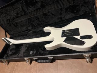 Guitarra Eléctrica Blanca Estuche Negro