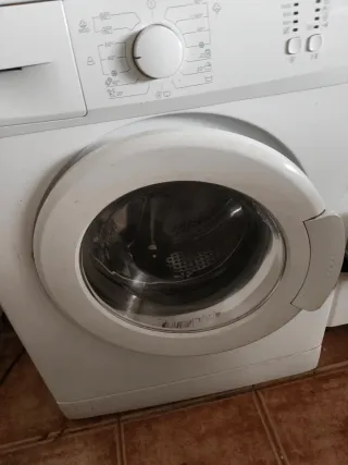 Lavadora Beko estrecha