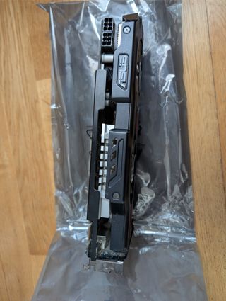 ASUS GeForce GTX 560 DirectCU II TOP 1GB