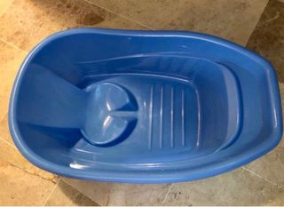 Bañera de bebé azul