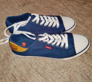 Zapatillas Levis Azul y Blanco