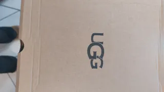 Stivali UGG Neumel Chelsea Piattaforma