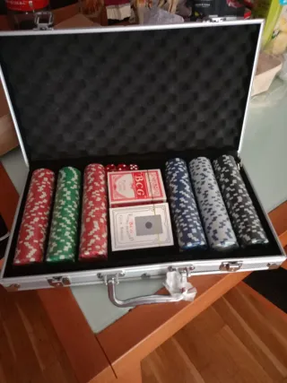 Maletín Póker Fichas y Cartas Nuevo