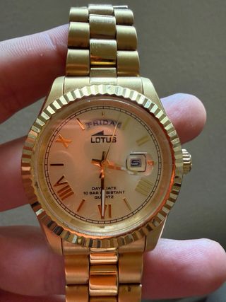 Reloj Lotus Dorado