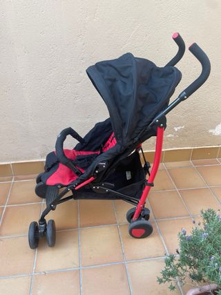 Cochecito Chicco Paraguas Rojo y Negro