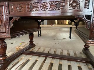 Escritorio antiguo madera barnizada