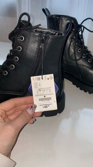 Botas Acordonadas Negras