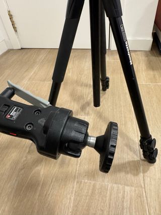 Trípode Manfrotto Negro