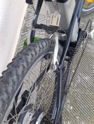 Bicicleta Eléctrica MTB Negra