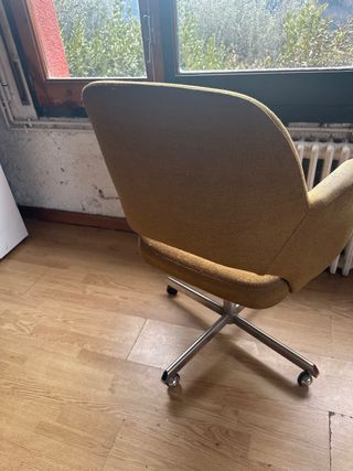 Silla giratoria  60s con ruedas