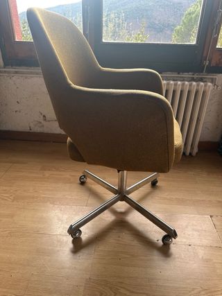 Silla giratoria  60s con ruedas
