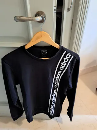 2 Sudaderas: Adidas Negra y Real Madrid