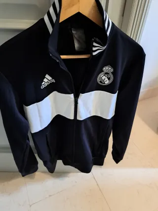2 Sudaderas: Adidas Negra y Real Madrid