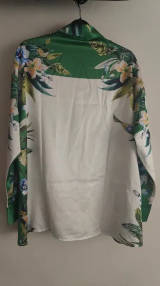 Camisa flores tropicales