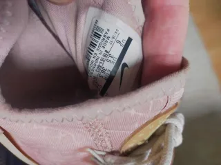 Deportivas Nike Air rosa palo y beige