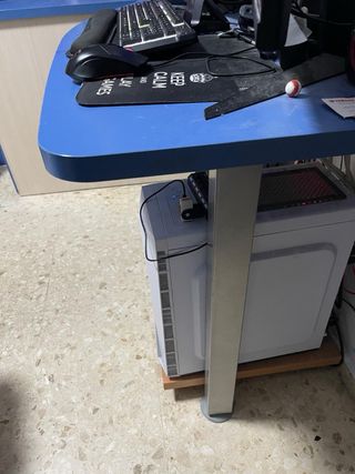 Escritorio en L fuerte y robusto