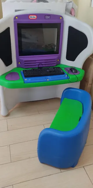 Ordenador IBM Little Tikes para niños