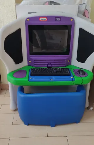 Ordenador IBM Little Tikes para niños