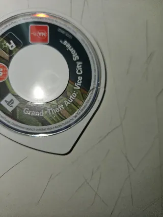 Caja PSP Grand Theft Auto Vice City Stories+regalo