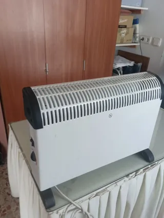 Calefactor Eléctrico Blanco y Negro