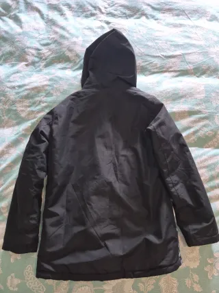 Chaqueta de esquí negra y gris