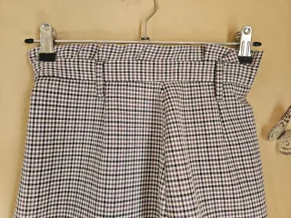 Conjunto dos piezas beige y multicolor