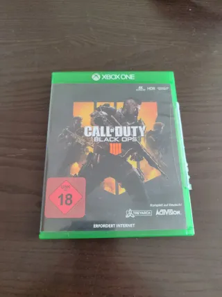 Controller Xbox Series + Cuffie + Call of Duty 4