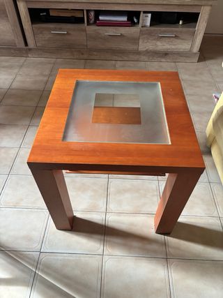 Mesa/mesilla en buen estado