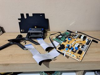 Scheda madre Samsung UE43RU7170 e altro