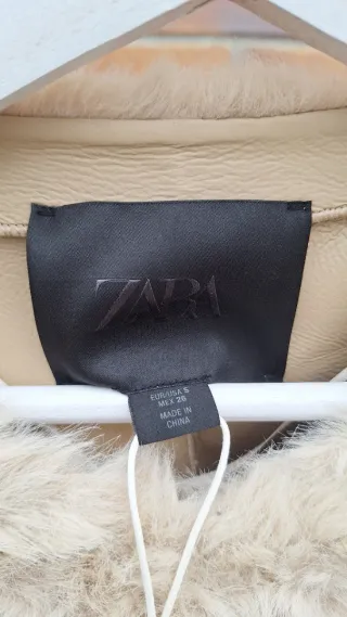 Abrigo efecto pelo Zara nuevo con etiqueta