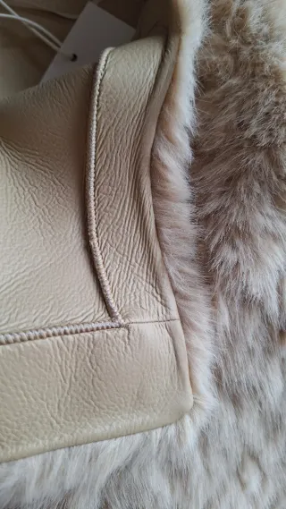 Abrigo efecto pelo Zara nuevo con etiqueta