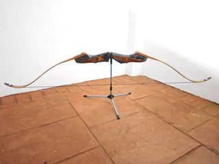 Arco recurvo zurdo White Feather Gallina Take Down