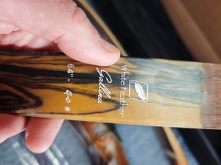 Arco recurvo zurdo White Feather Gallina Take Down