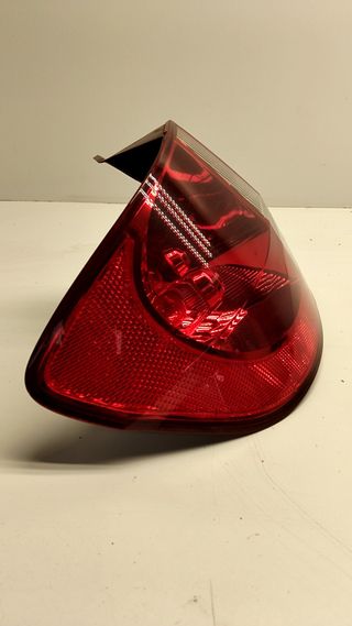 PILOTO TRASERO IZQUIERDO HYUNDAI GETZ (TB)