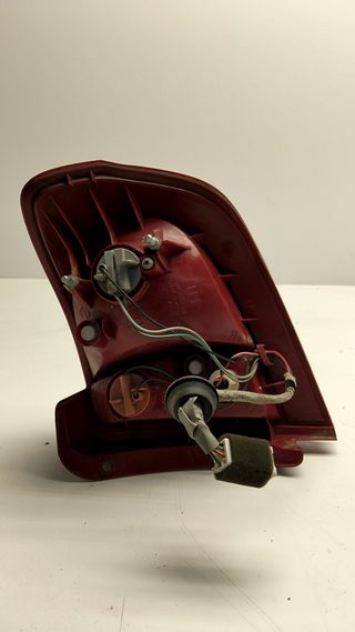 PILOTO TRASERO IZQUIERDO HYUNDAI GETZ (TB)