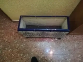 Jardinera de azulejo con ruedas