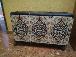 Jardinera de azulejo con ruedas