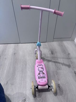 Patinete infantil Hello Kitty 3 ruedas rosa