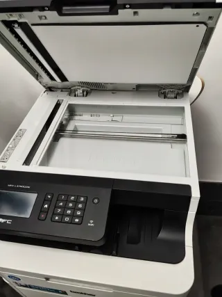 Stampante multifunzione Brother MFC-L3750CDW