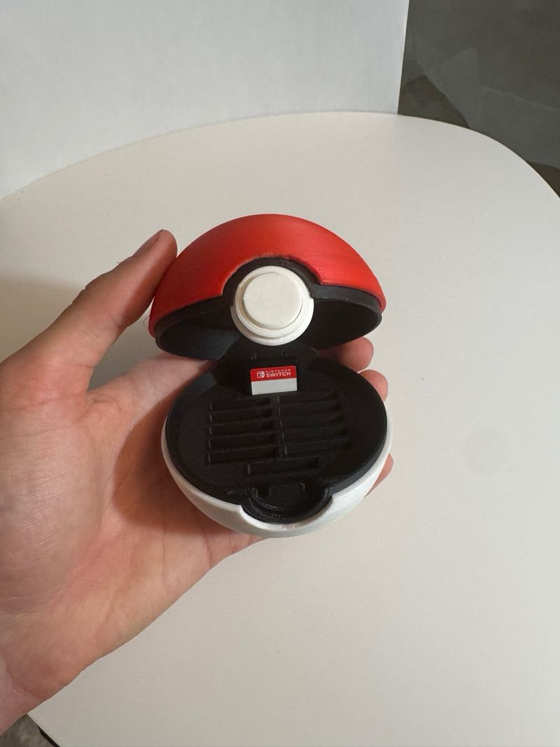 Estuche Pokeball para juegos Switch