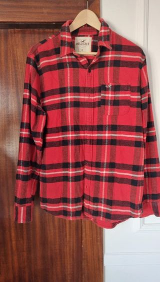 Camisa Franela Hollister Roja y Negra Talla M