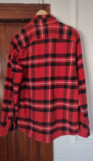 Camisa Franela Hollister Roja y Negra Talla M