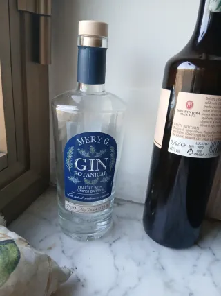 Bottiglie vuote Mery G Gin e Grappa 903