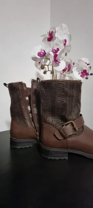 Botas marrones de mujer