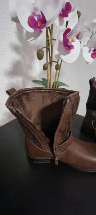 Botas marrones de mujer